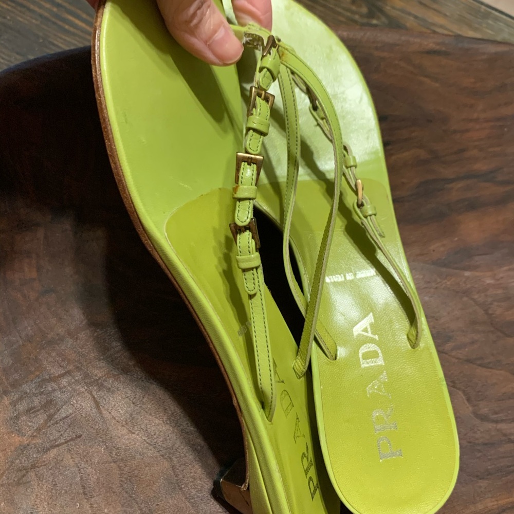SOLD!  Sz 8.5  sweet vintage prada kitten heels - Picture 10 of 13